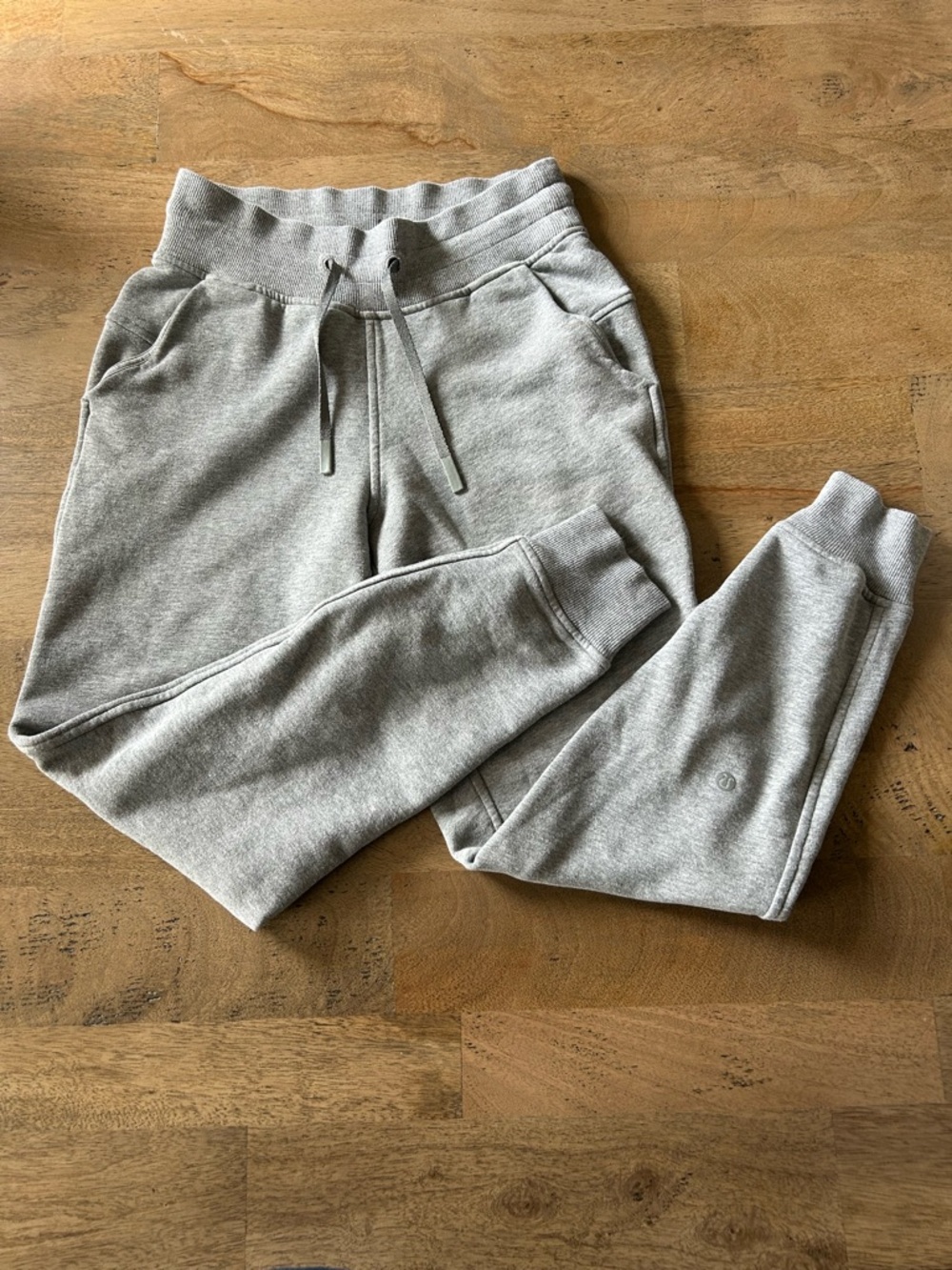 lululemon athletica Light Gray Women's Cozy Jogger Track Pants size 2